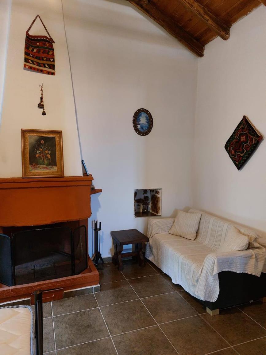 Tirós Politeika Traditional House מראה חיצוני תמונה